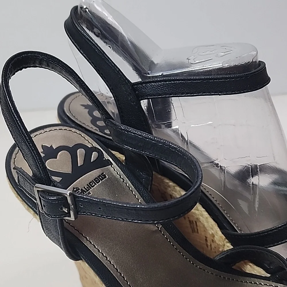 NWT Fergalicious By Fergie Black Wedge Sandals Size 6 4.5